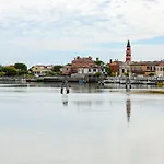 Apartment In Lido Di Jesolo 50789